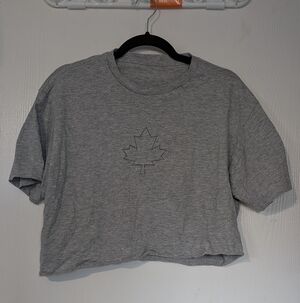 Gray Crop Top with Leaf Design